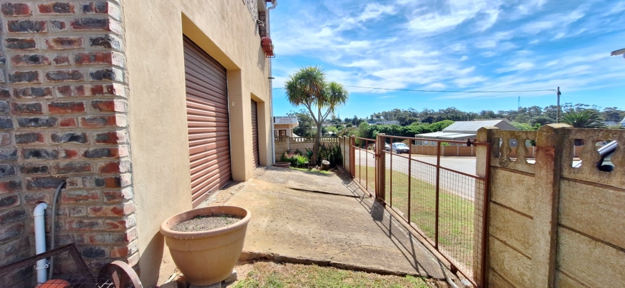 3 Bedroom Property for Sale in Albertinia Western Cape